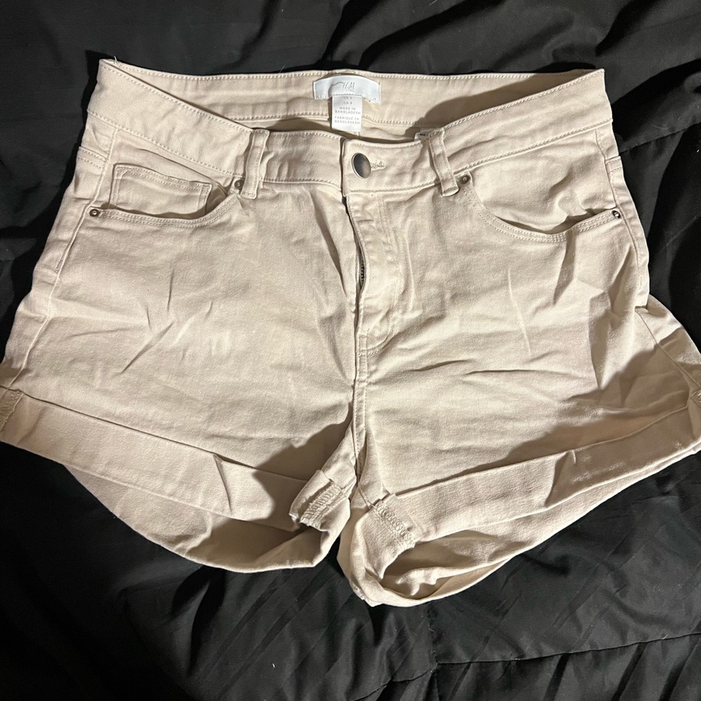 H&M never worn khaki shorts